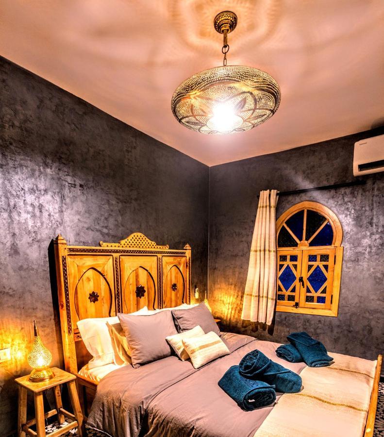 Old World Charm, Modern Comfort Szafszawan Zewnętrze zdjęcie