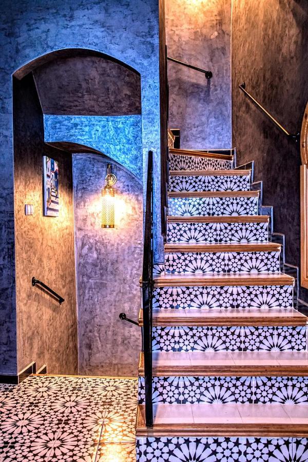 Old World Charm, Modern Comfort Szafszawan Zewnętrze zdjęcie
